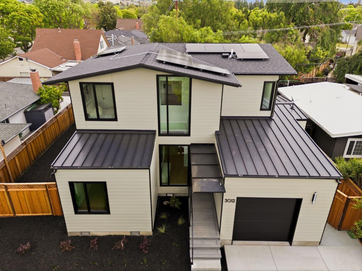 3012 Vistamont Drive