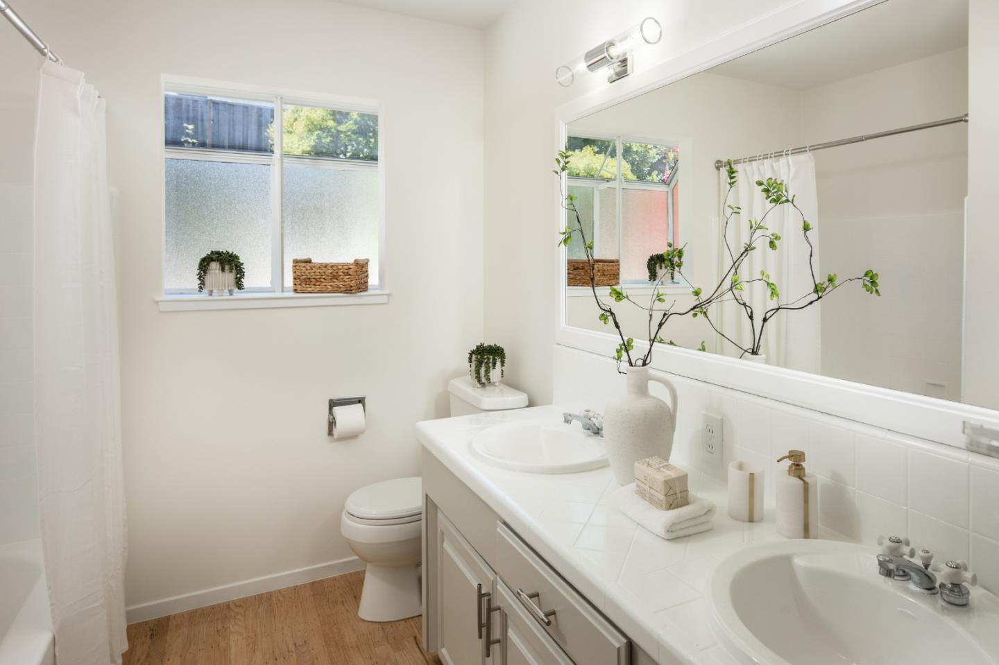 2216 Deodara Drive