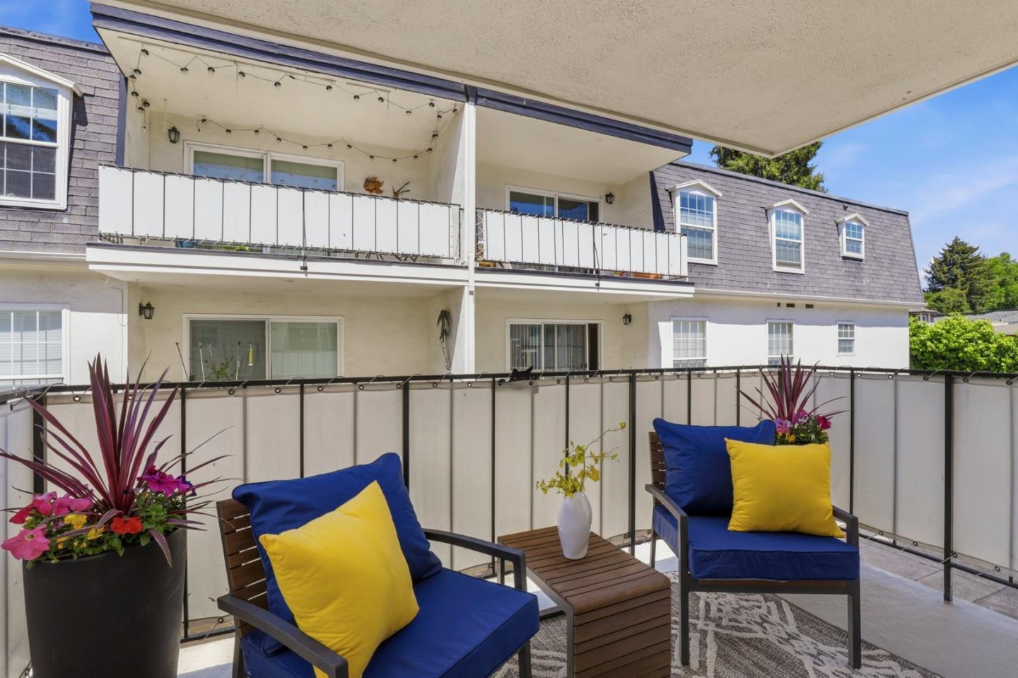 451 Oak Grove Avenue 1