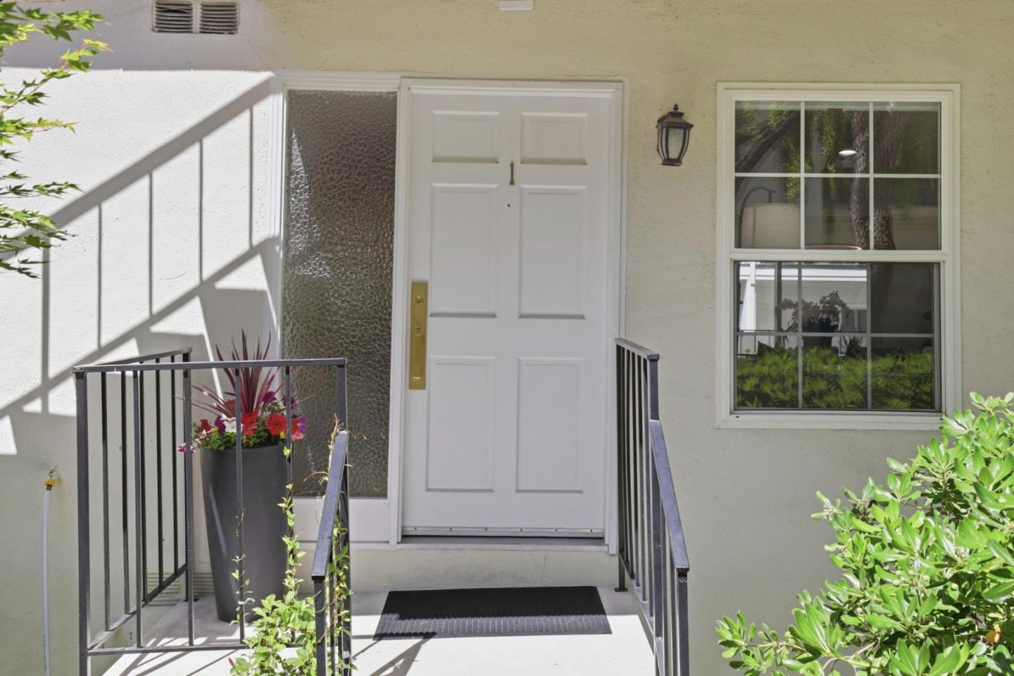 451 Oak Grove Avenue 1