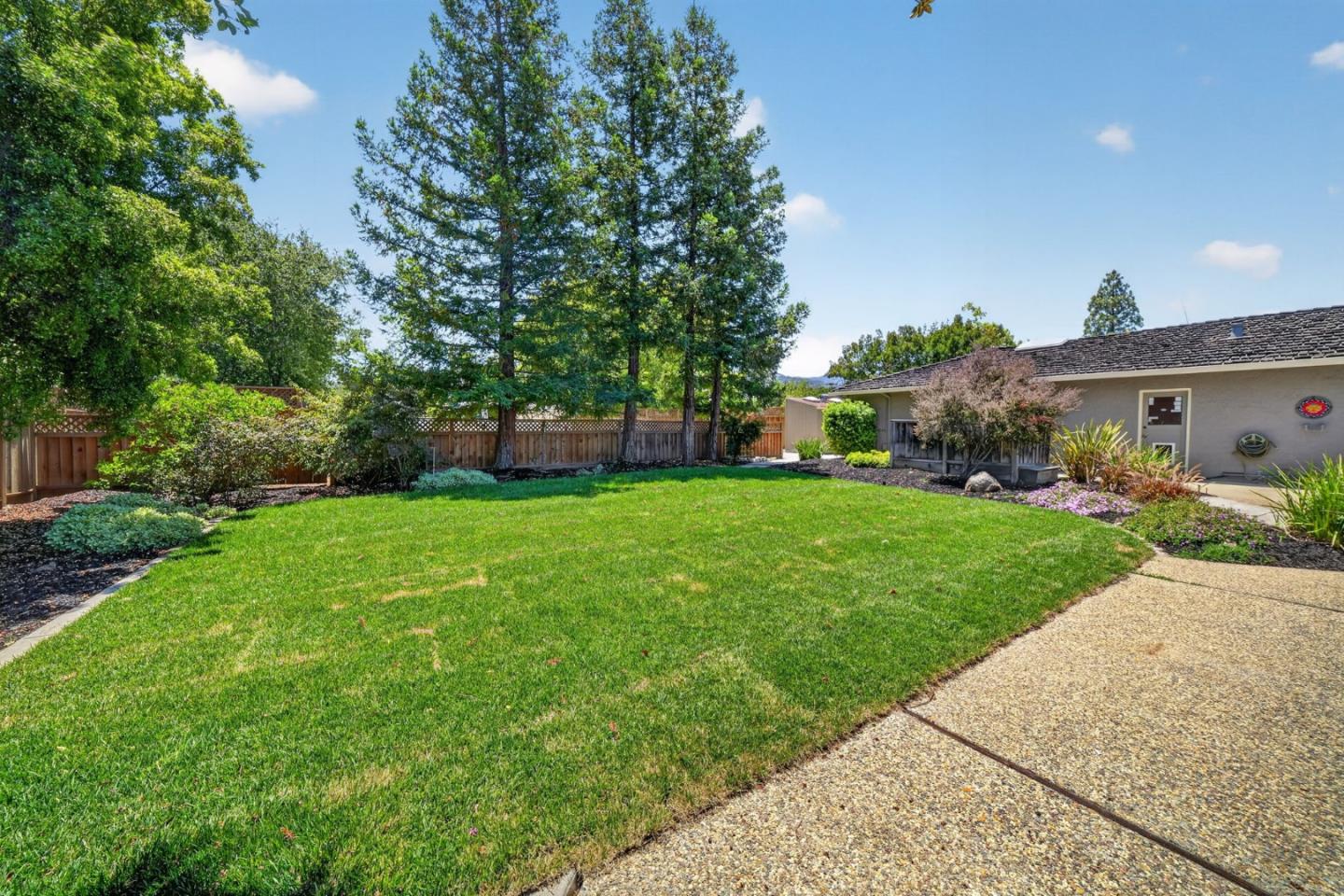 19348 Harleigh DR