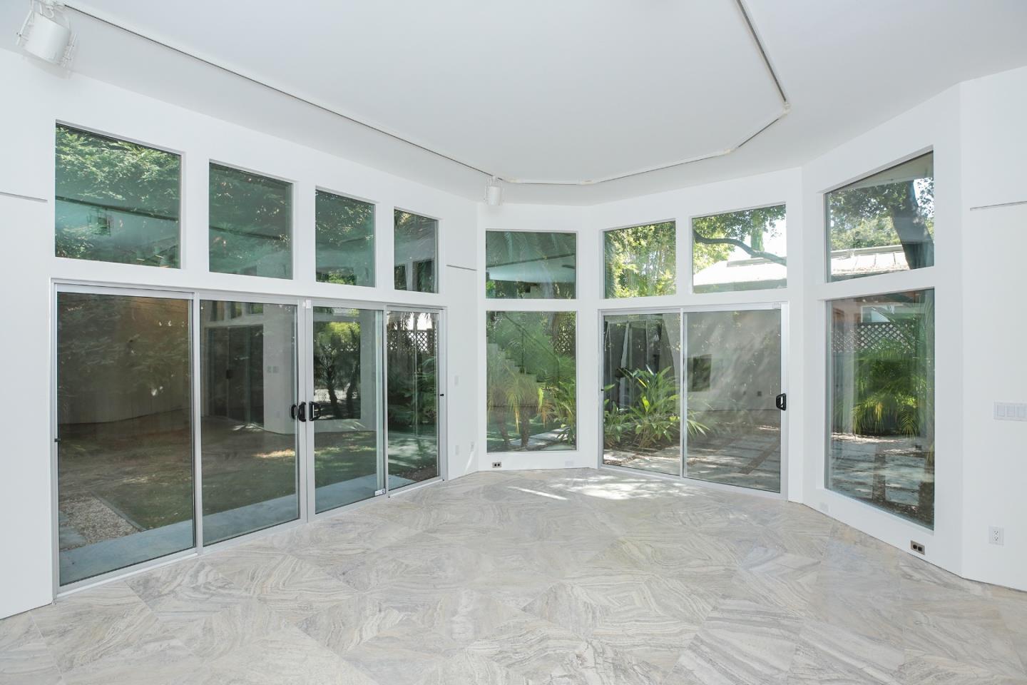171 Cowper ST B