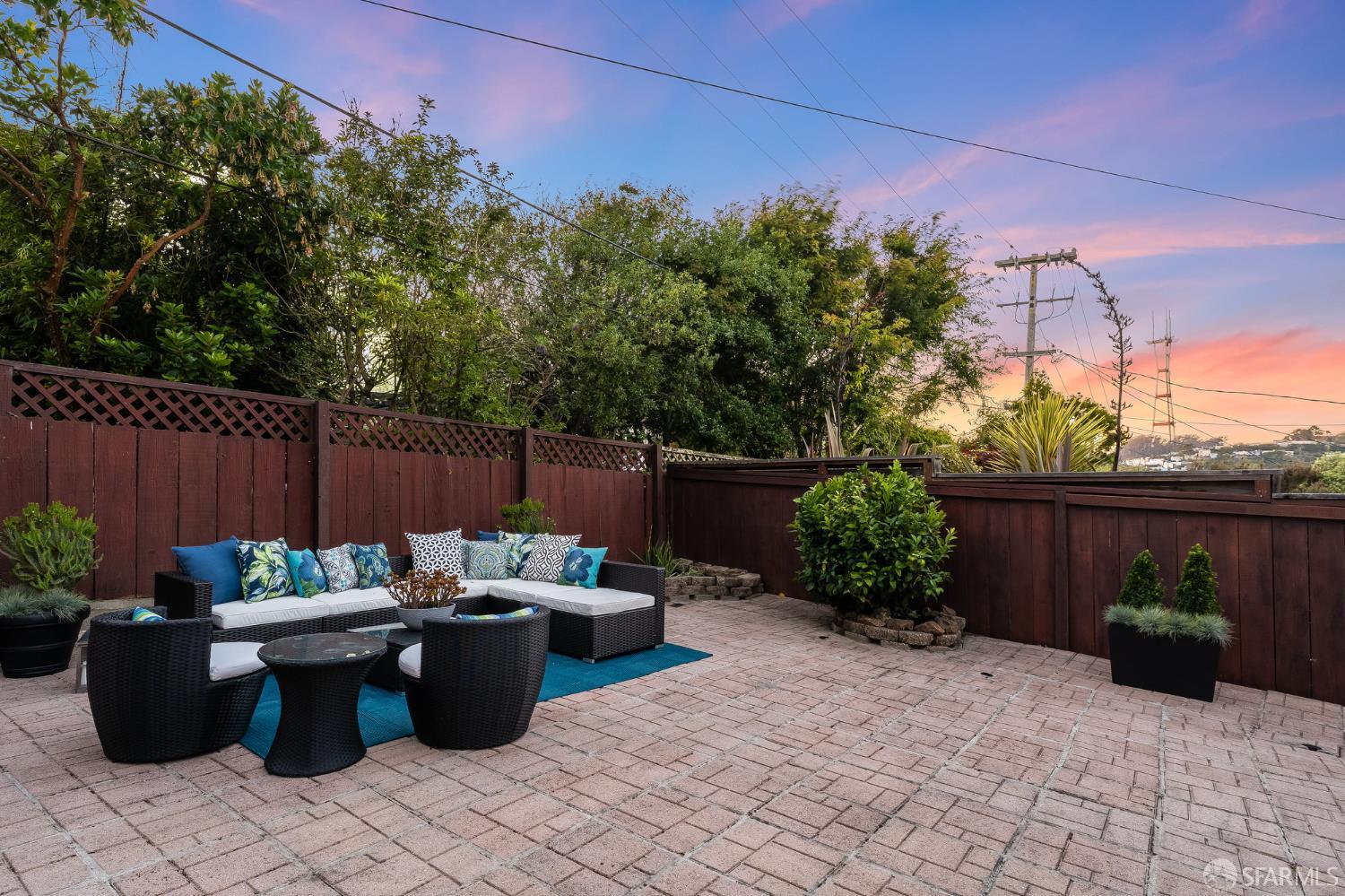 38 Sequoia Way