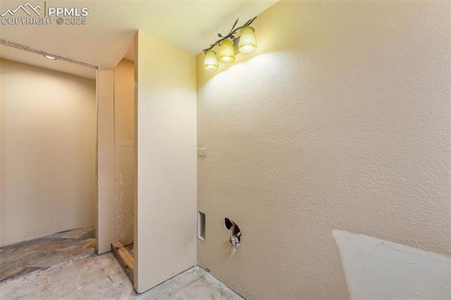 12150 Greentree Lane