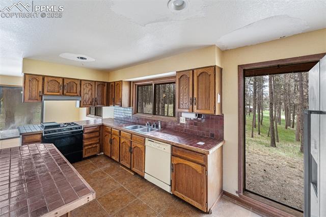 12150 Greentree Lane