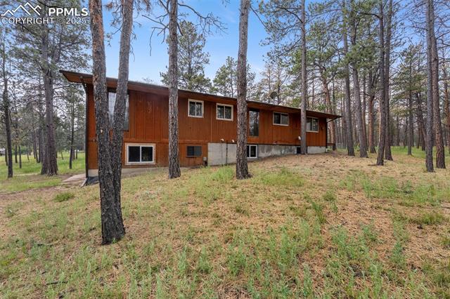 12150 Greentree Lane