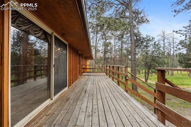 12150 Greentree Lane