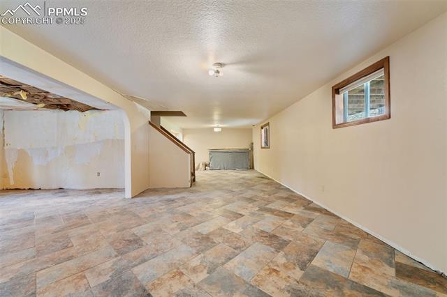 12150 Greentree Lane