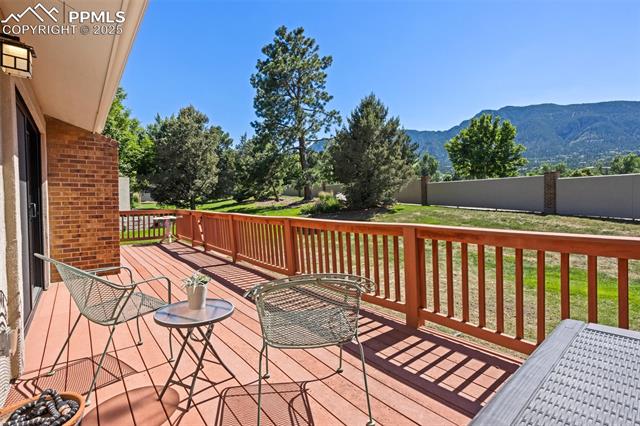 315 Blue Windsor Lane