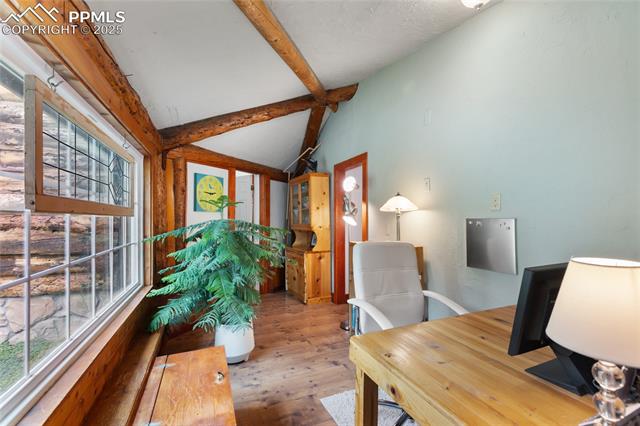 135 Daniwood Grove