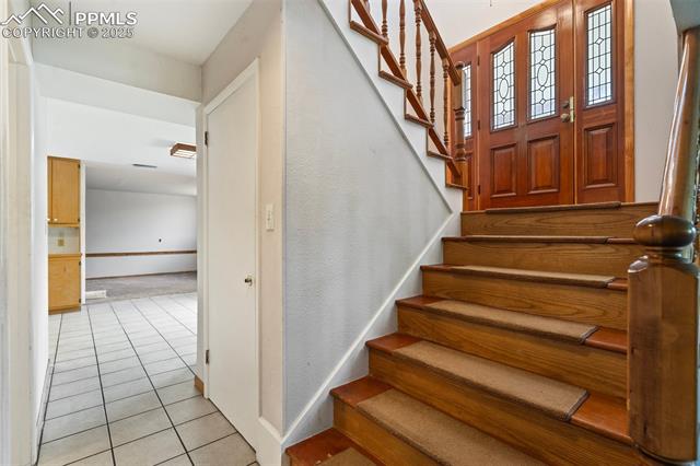 915 Skyway Boulevard