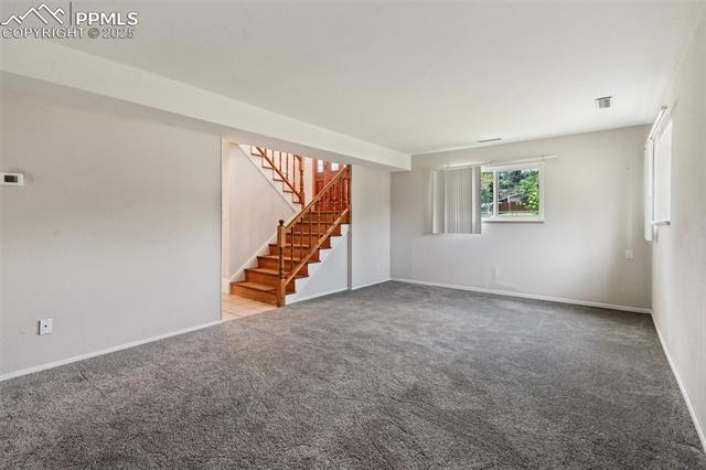 915 Skyway Boulevard