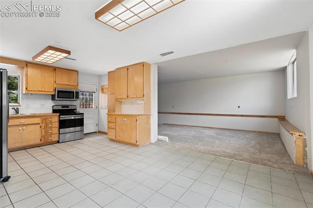 915 Skyway Boulevard