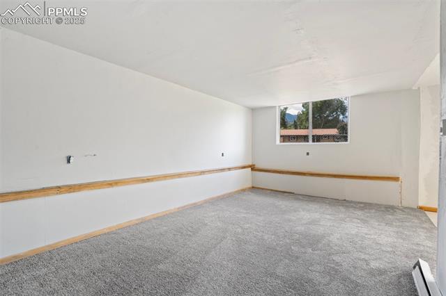 915 Skyway Boulevard