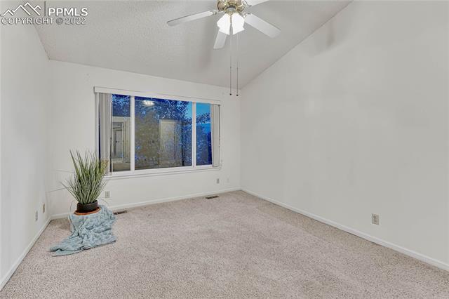6110 Oakwood Boulevard