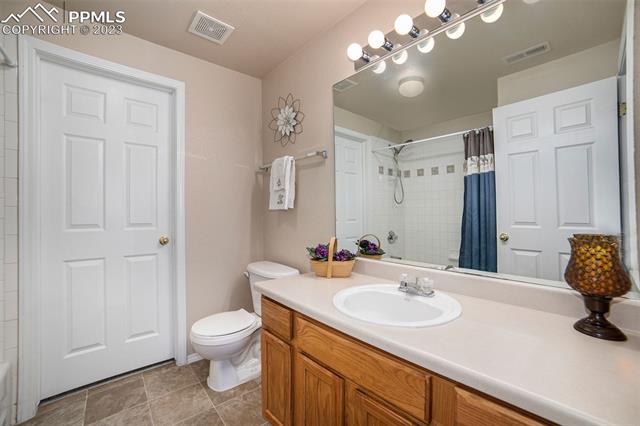 3020 Mandalay Grove Unit: 9