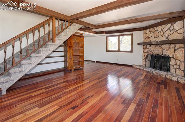 3512 W David Lane