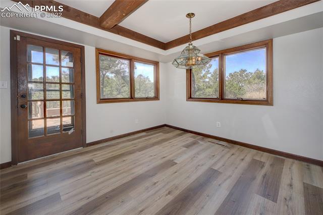 3512 W David Lane
