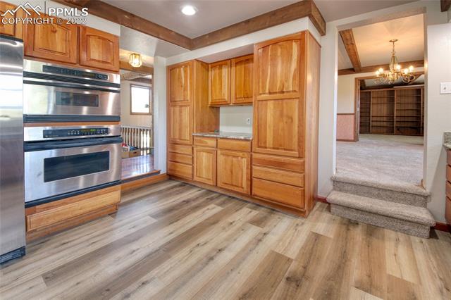 3512 W David Lane