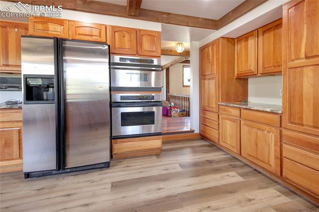 3512 W David Lane