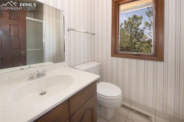 3512 W David Lane