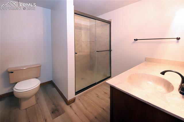 3512 W David Lane