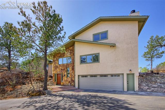 3512 W David Lane