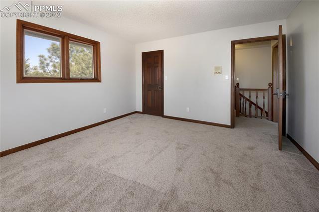 3512 W David Lane