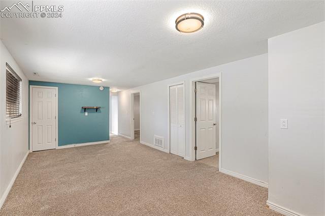 1543 Southmoor Drive