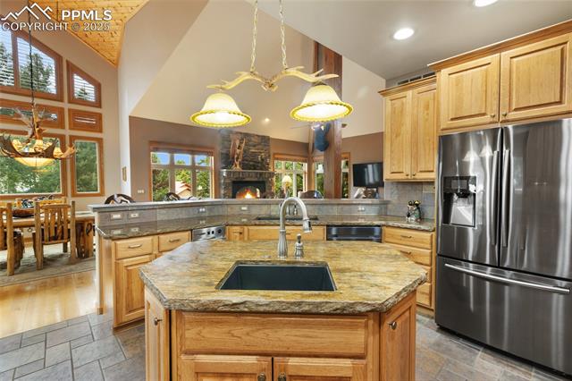 591 Skyline Drive