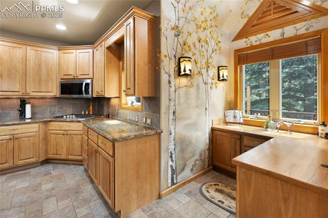 591 Skyline Drive