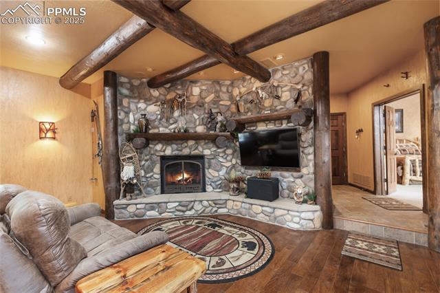 591 Skyline Drive