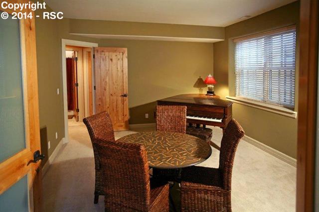 4445 GOVERNORS Point