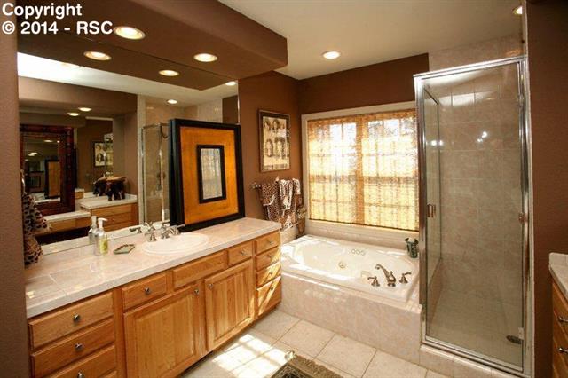 4445 GOVERNORS Point