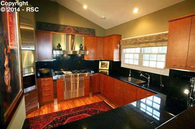 4445 GOVERNORS Point