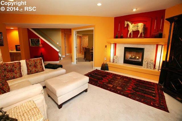 4445 GOVERNORS Point