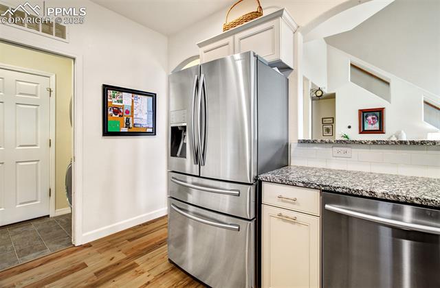 2130 Alpine Shadows View