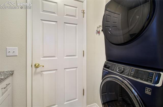 2130 Alpine Shadows View