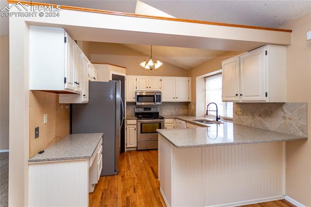 3840 Thundercloud Drive