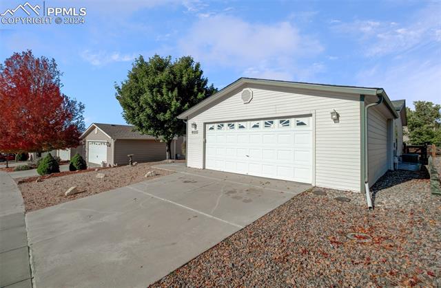 4048 Gray Fox Heights