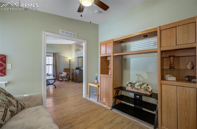 4048 Gray Fox Heights