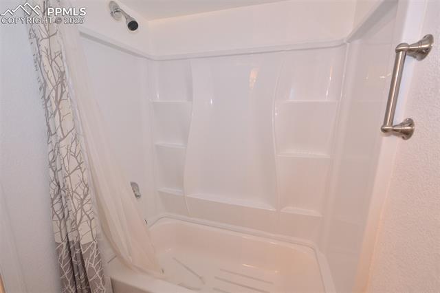 4570 Windmill Creek Way