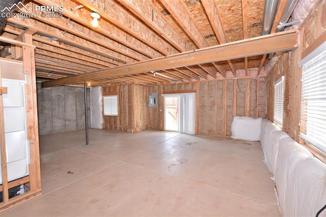 4570 Windmill Creek Way