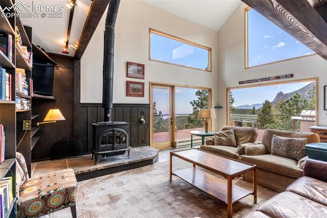 6235 Derby Rock Loop