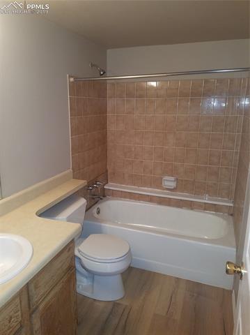 4527 Lamplighter Circle