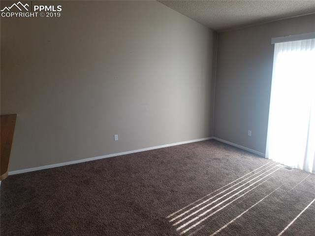 4527 Lamplighter Circle