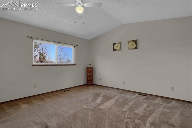 616 Trumbull Lane