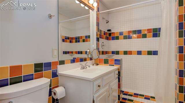 1494 Deerpath Road