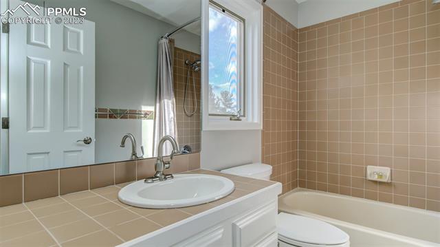 1494 Deerpath Road
