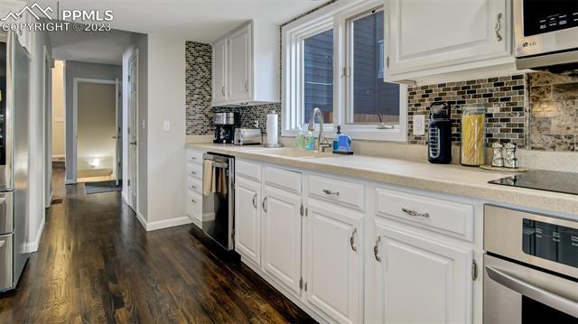 1494 Deerpath Road